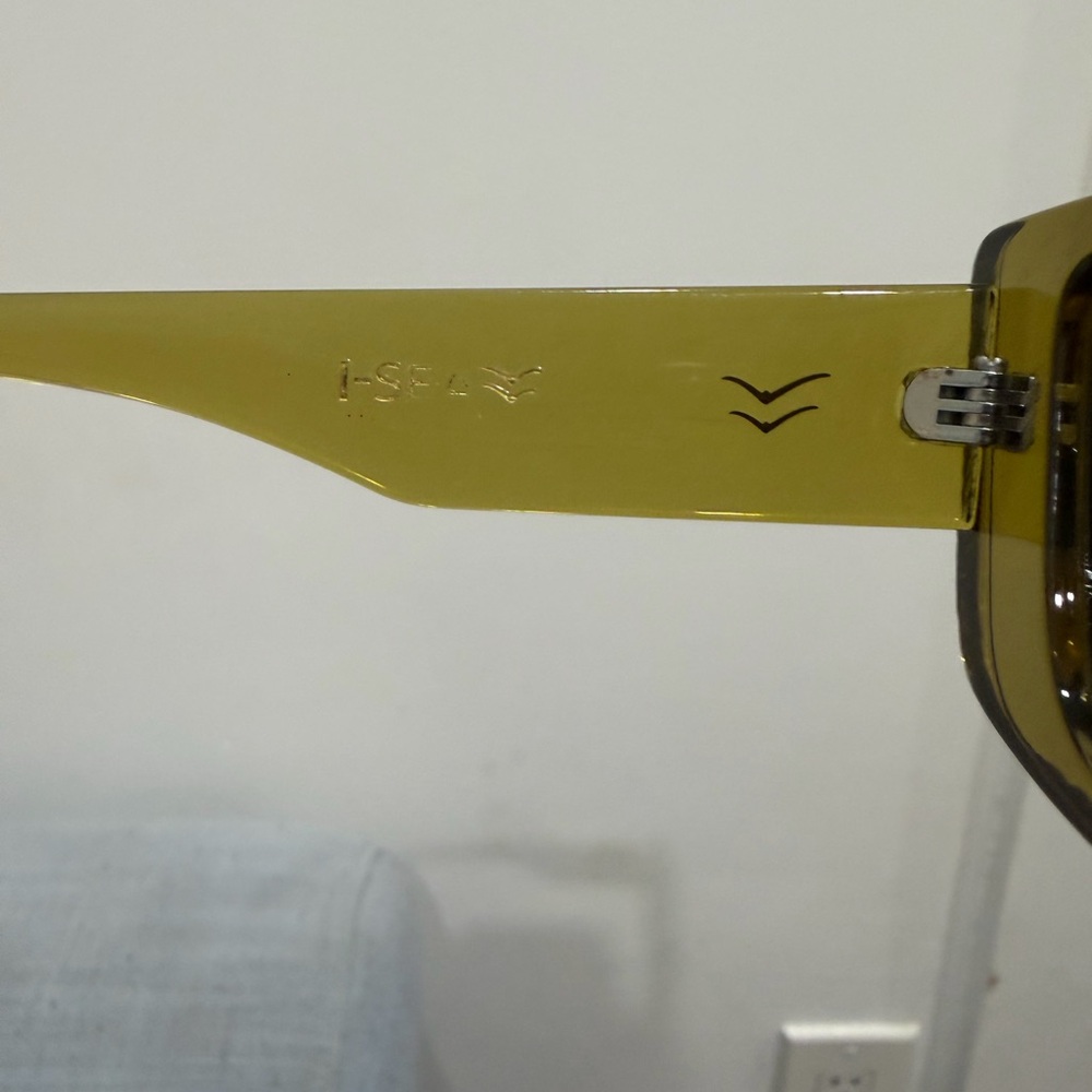 I-SEA Miley Polarized Sunglasses in Lime/Smoke - Picture 5 of 9